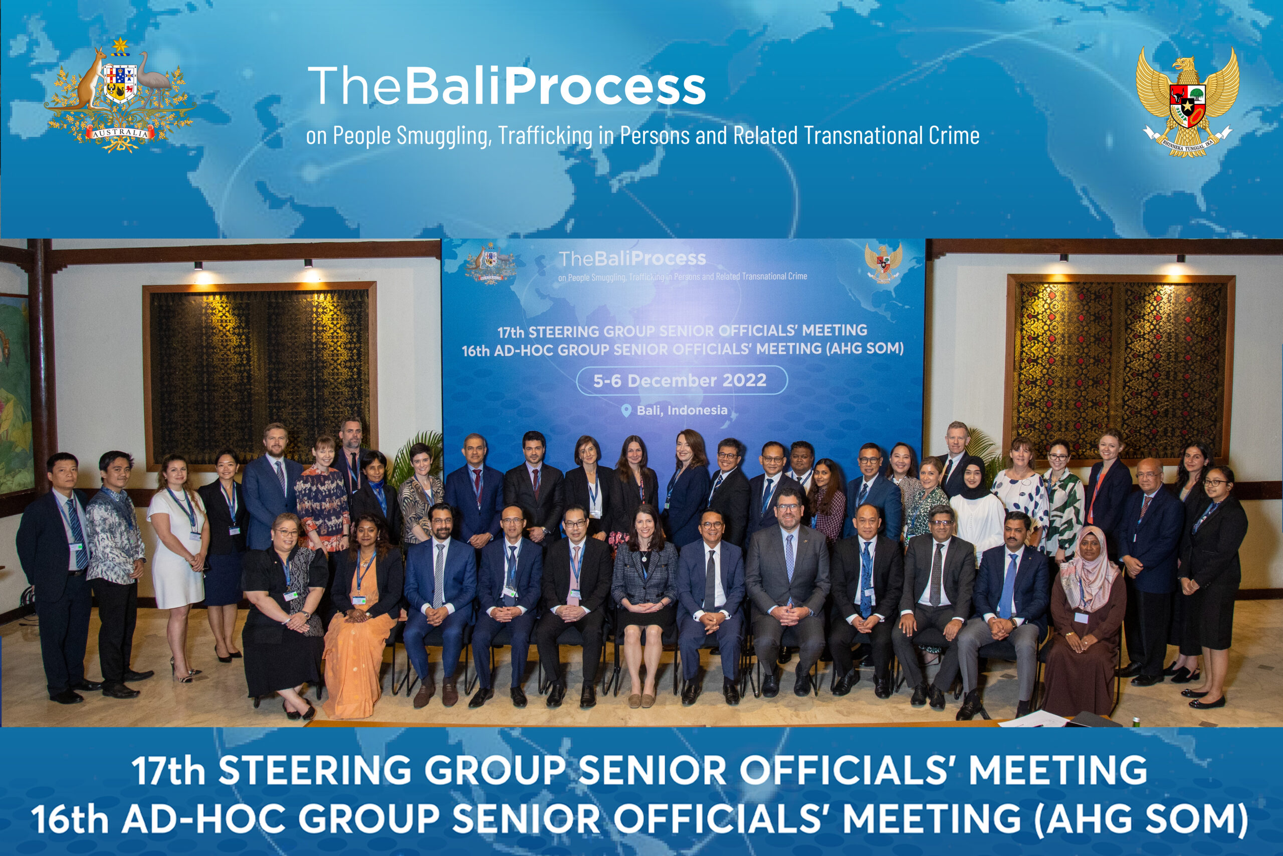 DS-5544 -Group photo – SOM Image