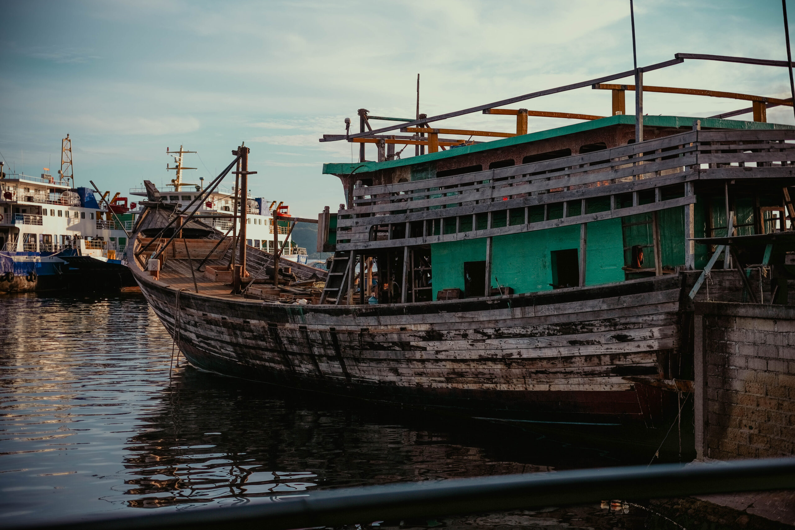 Fishing boat Image